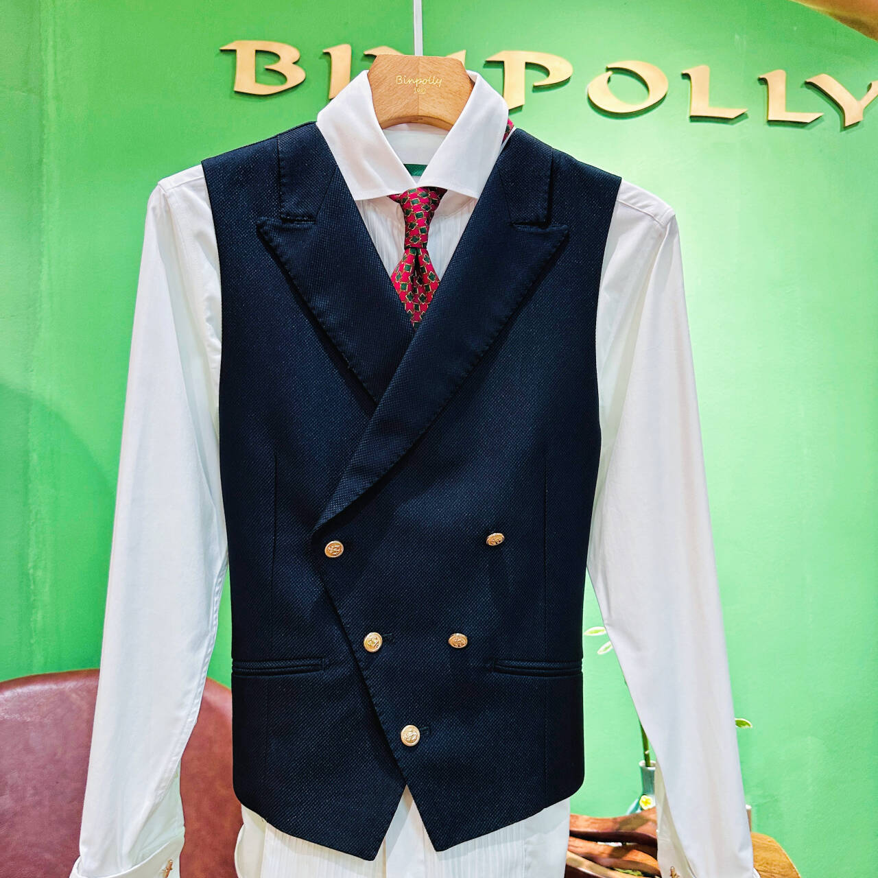 正正TUTU轻奢新款布雷泽马甲英式修身休闲枪驳领背心男女款-BBQ