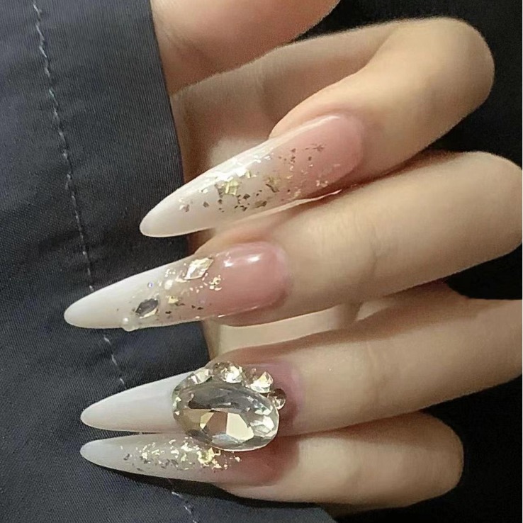 【亮晶晶】爆闪长尖爆闪满钻乳白渐变显白美甲秋冬爆款纯手工穿戴甲
