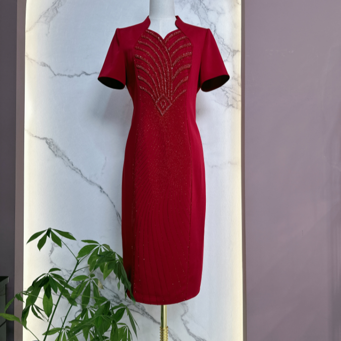 依诺 25068礼服气质时尚婚宴修身优雅结婚中长款新娘显瘦妈妈装