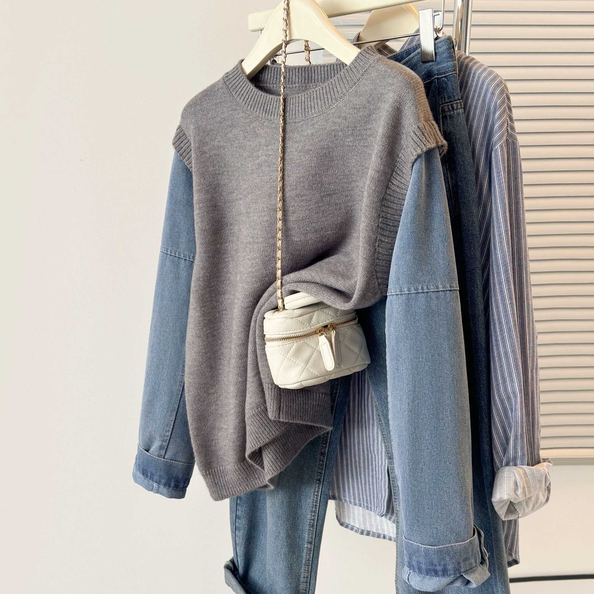 【运费补贴】慵懒风毛衣设计感假两件上衣新款牛仔袖拼接针织衫A104