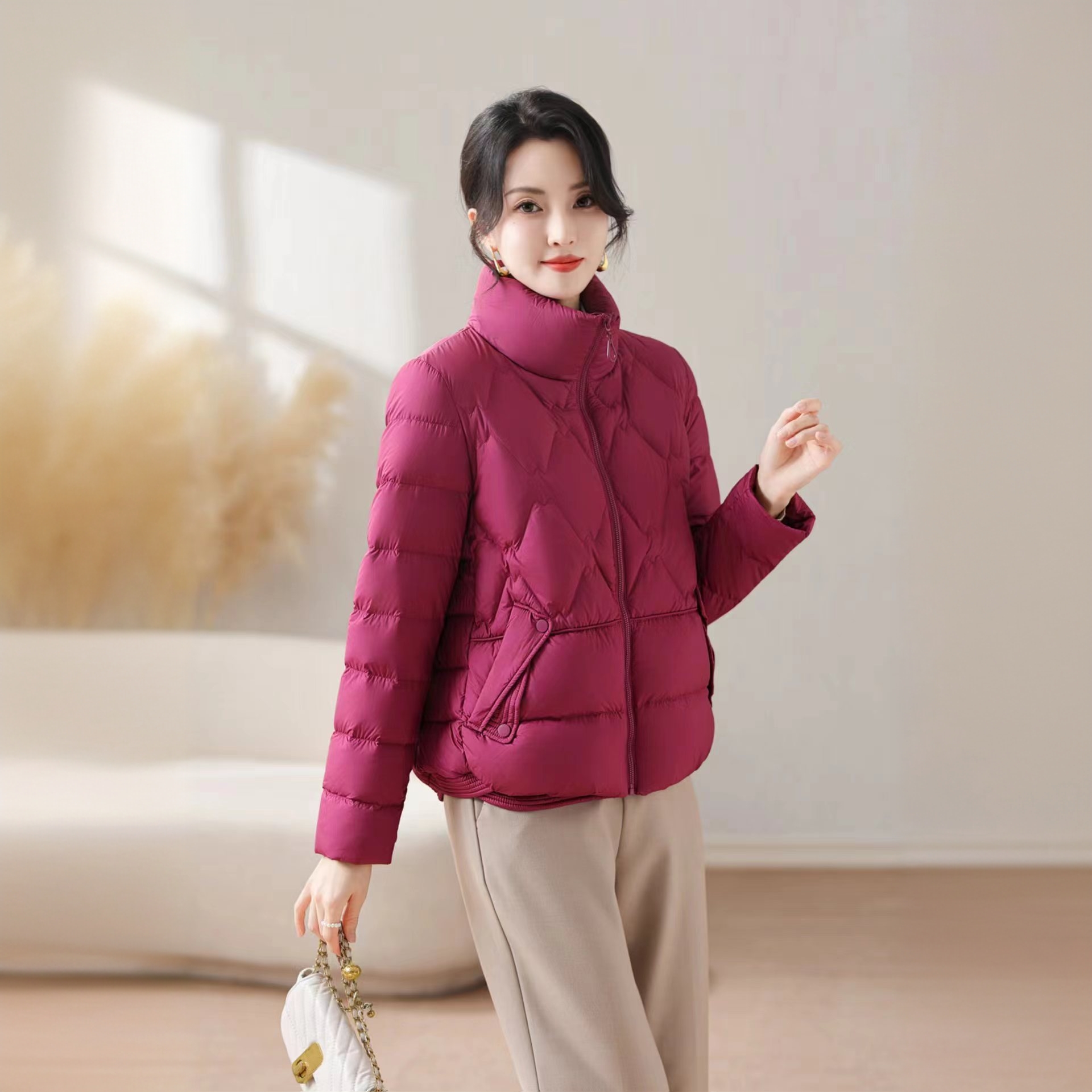 立领新款简约舒适保暖百搭时尚轻便休闲洋气时尚短款短款羽绒服女