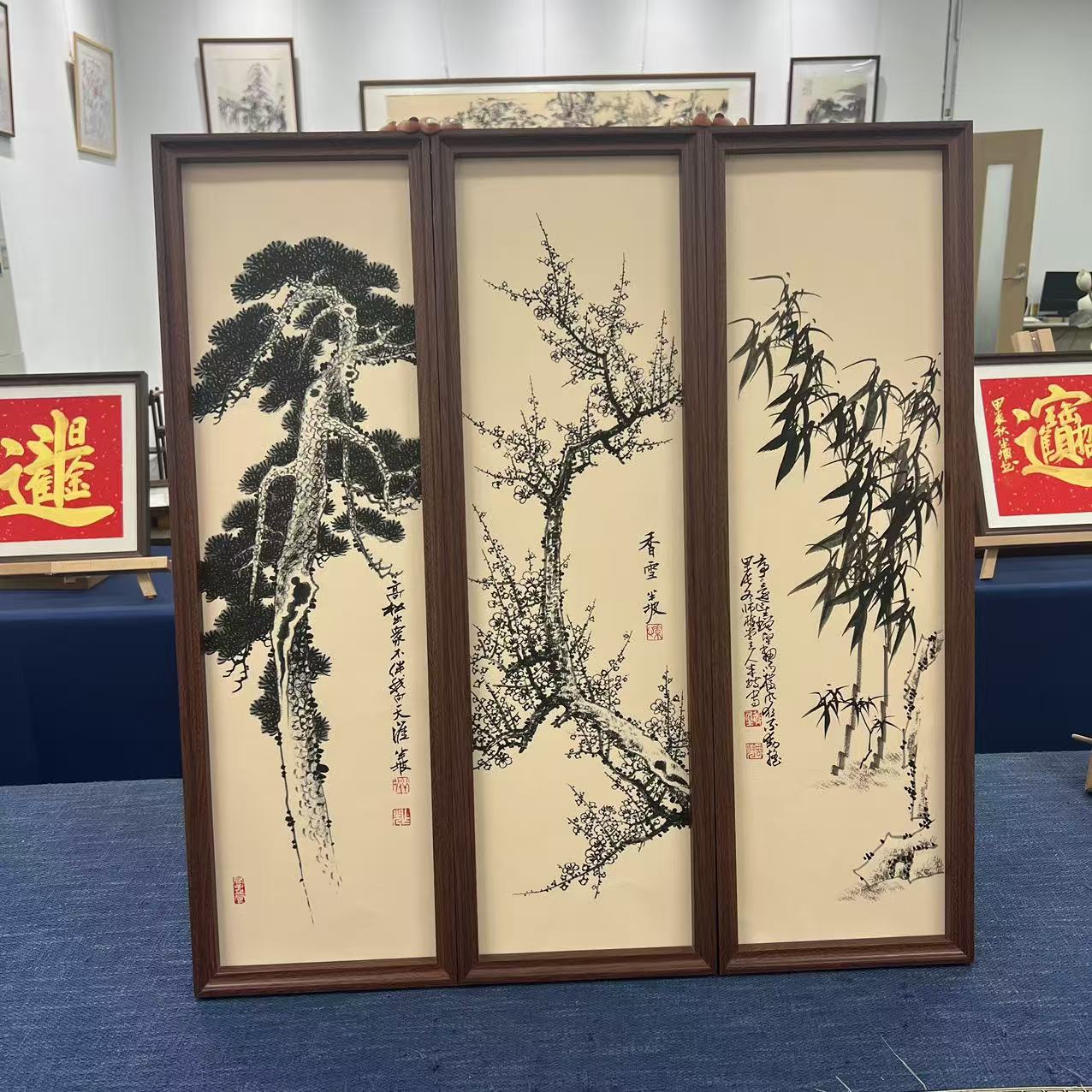 23*73竖幅/新岁寒三友/周作光