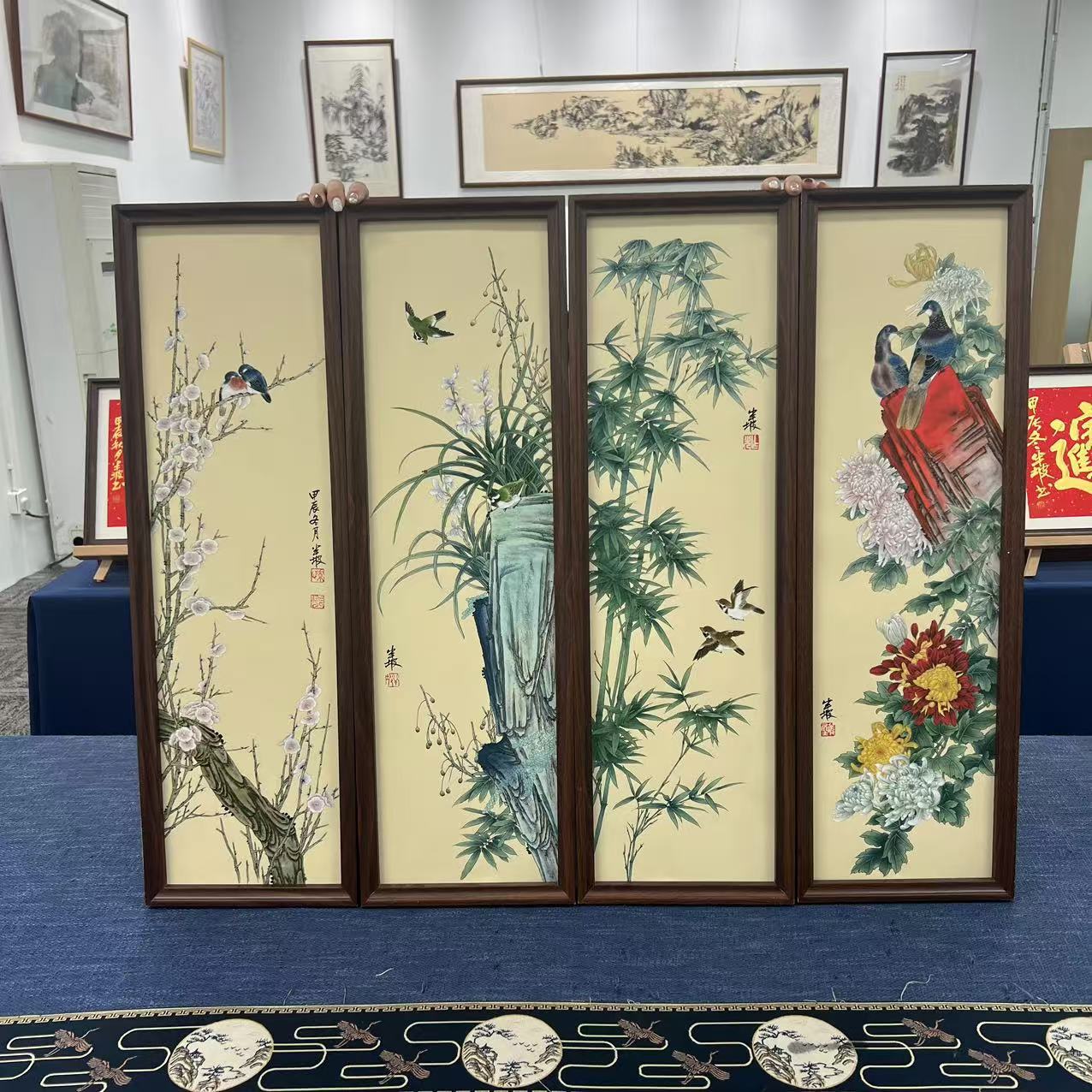 23*73竖幅//工笔梅兰竹菊/周作光（带框）