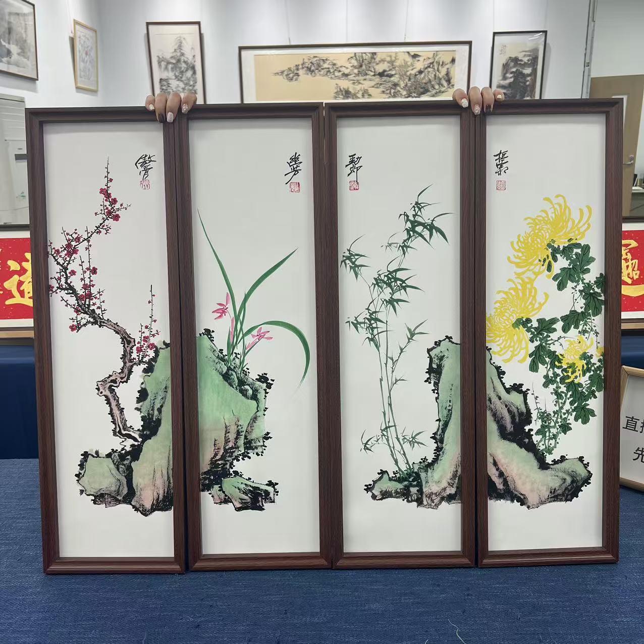 23*73///色彩梅兰竹菊////周作光（带框）