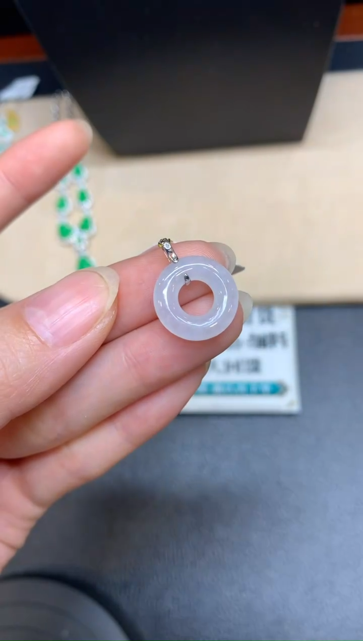 【闪购商品】翡翠颈饰18K金镶嵌甜甜圈【无鉴赏期多样性发货一件