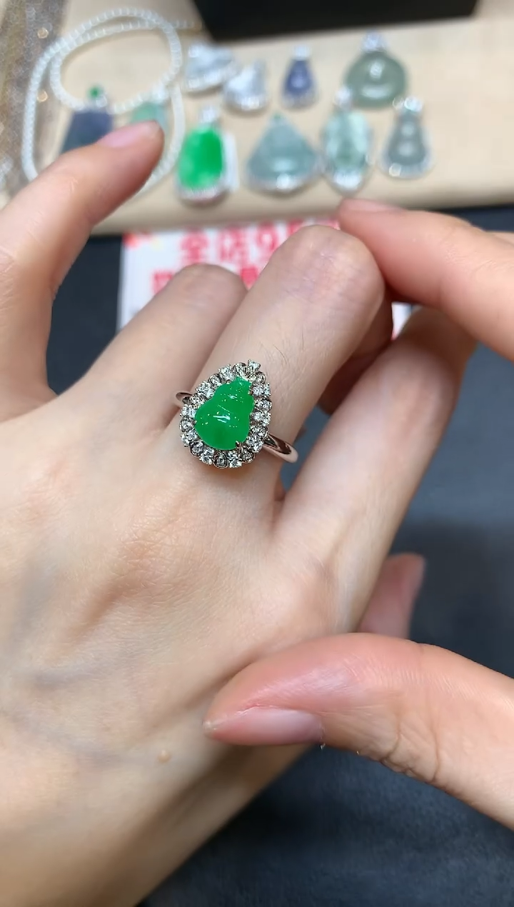 【闪购商品】翡翠戒指18K金镶嵌【无服务费