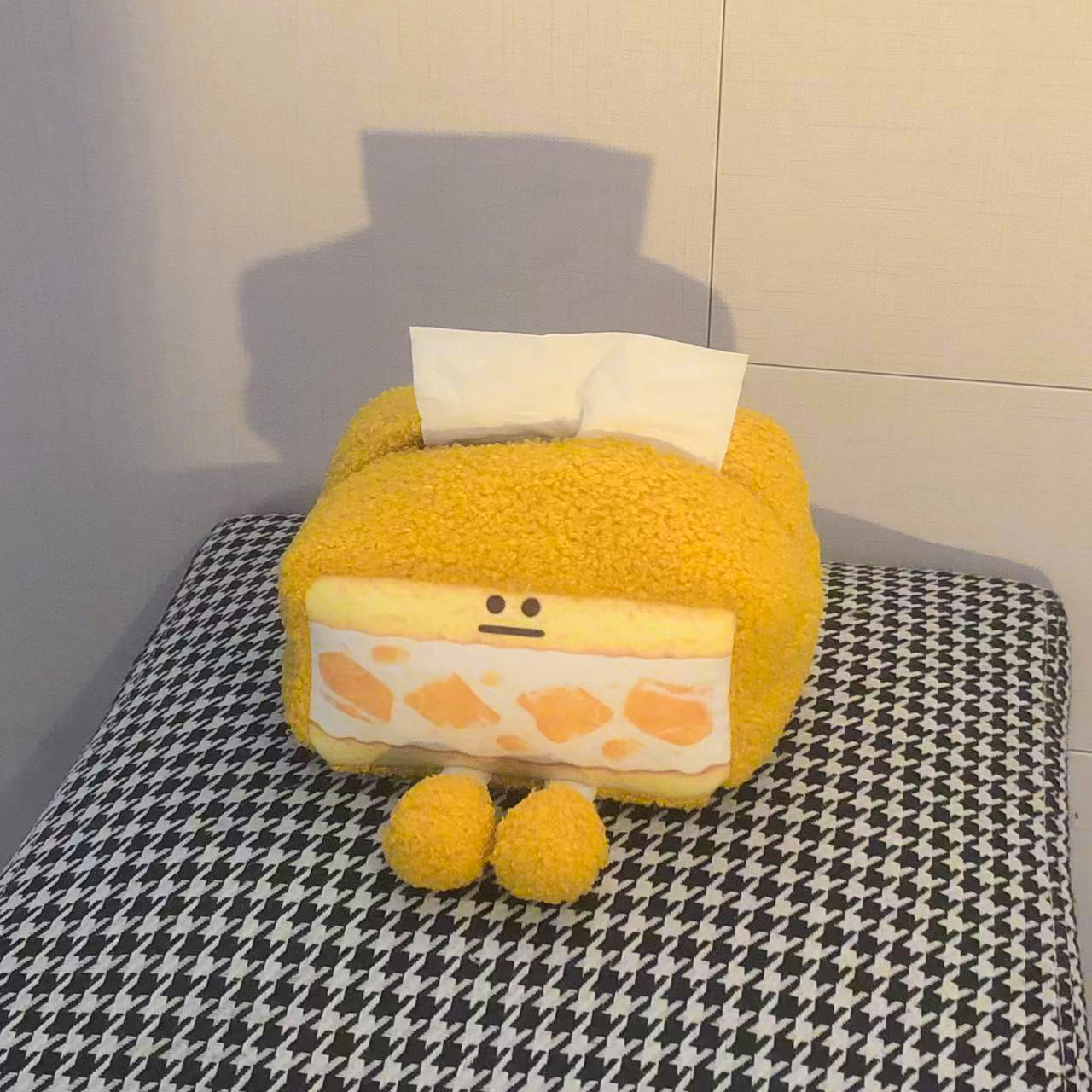 猫范车载纸巾盒抽纸盒可爱玩偶ins三明治毛绒蛋糕抽纸袋汽车用品