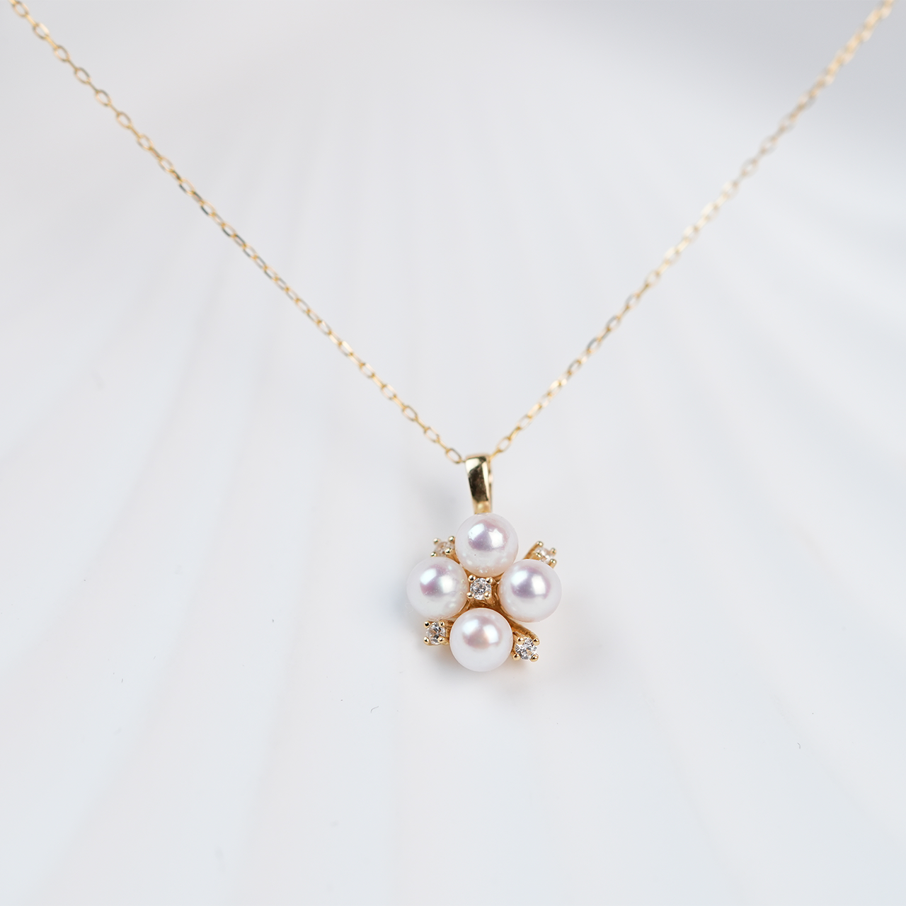 海水Akoya天然真珍珠四叶草18K金吊坠白色气质百搭时尚经典精致