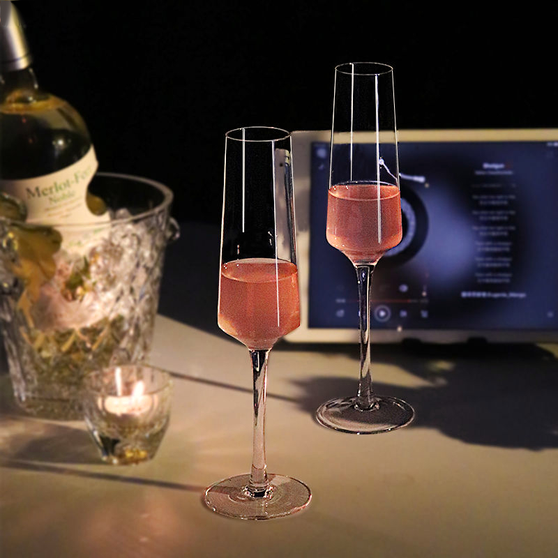 香槟杯高颜值玻璃高脚杯鸡尾酒葡萄酒杯家用水晶杯子结婚个性对杯