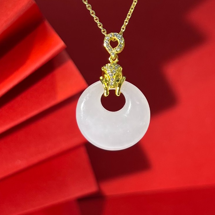 【符老板】y1368-和田玉平安扣吊坠-赠礼盒-赠链-合金