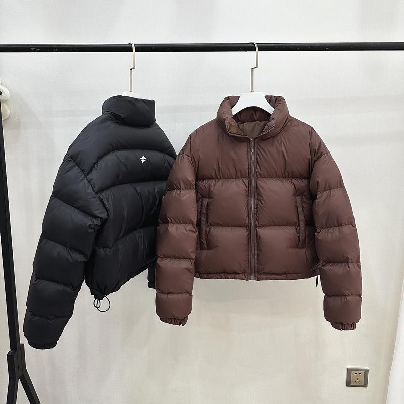 2023新款羽绒服女短款立领后背刺绣加厚小个子面包服90白鸭绒外套