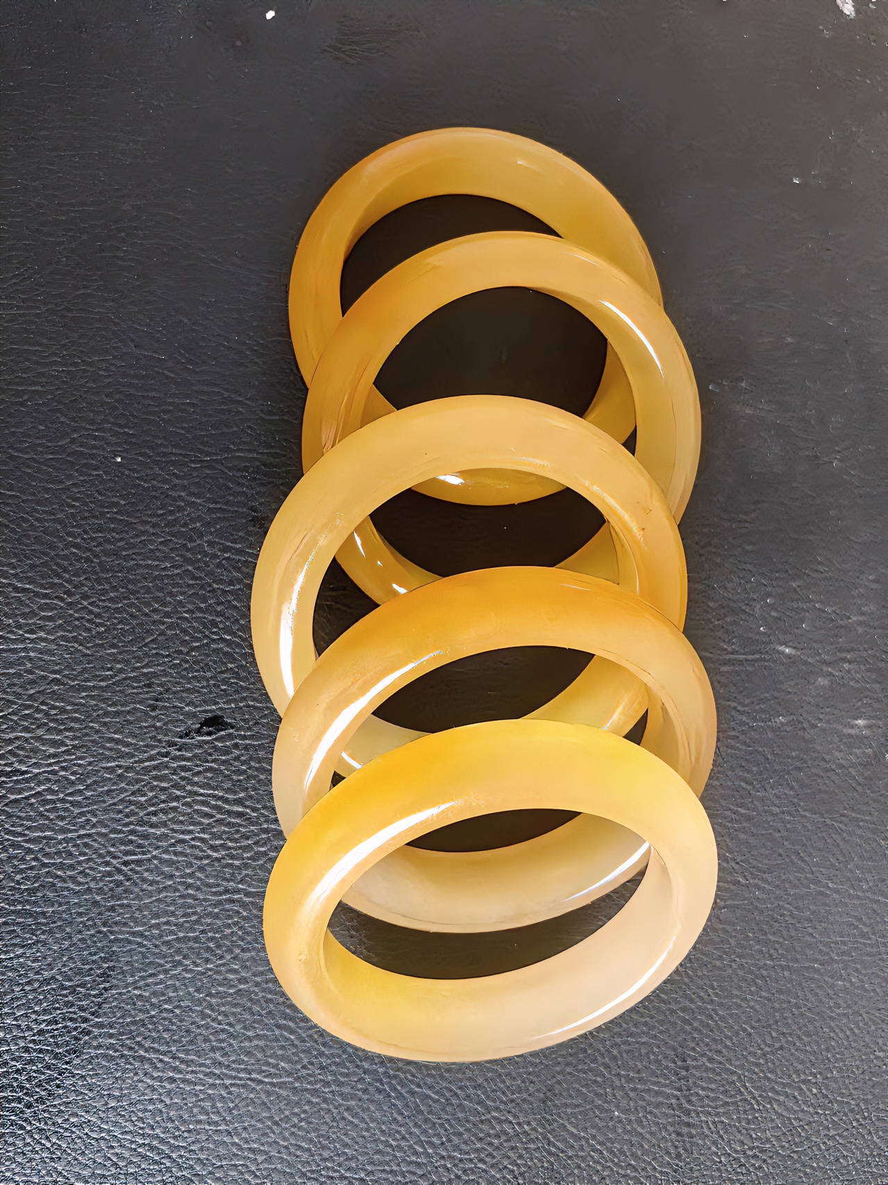 云南龙陵源头纯天然A级正品上等定制高货黄龙玉官方质检厂家玉镯