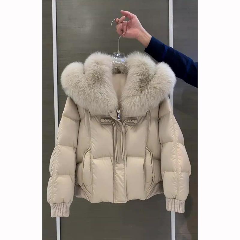 波司登2023冬季新款欧货高级感超好看今年流行米灰色毛领短款棉服