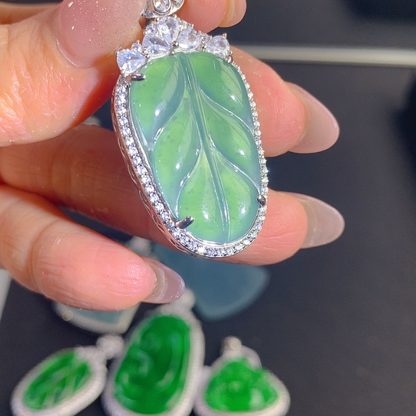 【闪购商品】翡翠颈饰银S925镶嵌