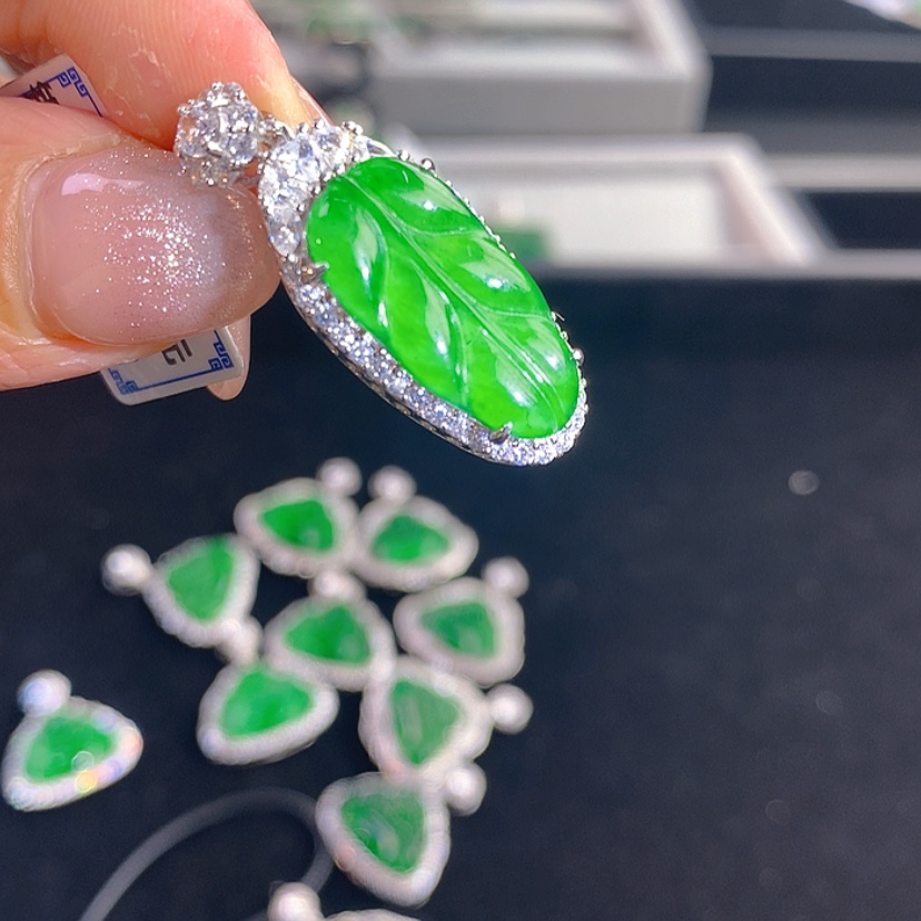 【闪购商品】翡翠颈饰银S925镶嵌