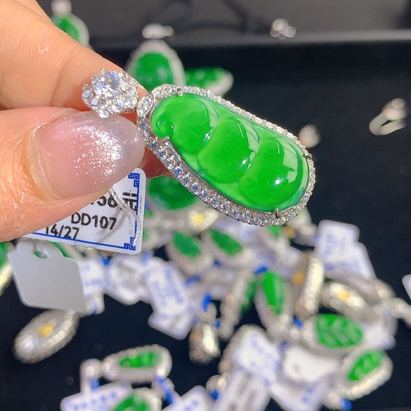 【闪购商品】翡翠颈饰银S925镶嵌