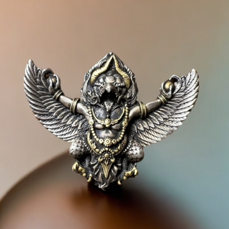 足银银制品 大鹏鸟护法挂件 手工雕刻 做工精致 品相完好 藏传