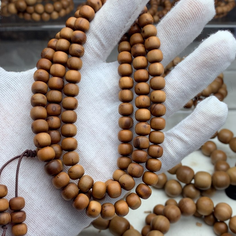 【闪购商品】檀香木手串/手链7x8x108瑕疵很香