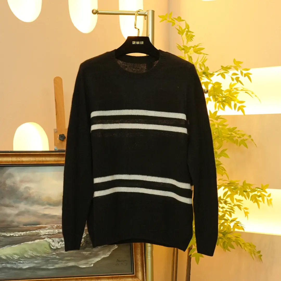 【金雀绫】冬季新款100山羊绒黑色白条纹保暖羊绒衫K0104