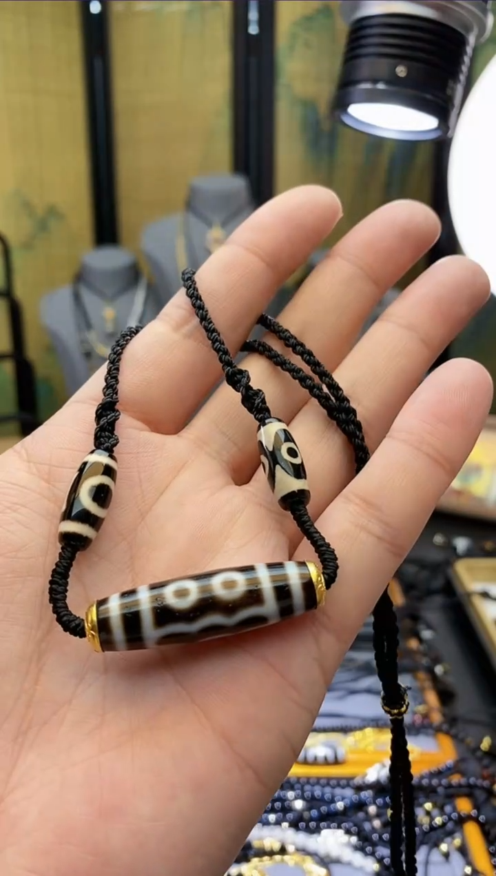 【闪购商品】玛瑙/玉髓颈饰18K金镶嵌C02834多样性五路c横版18k