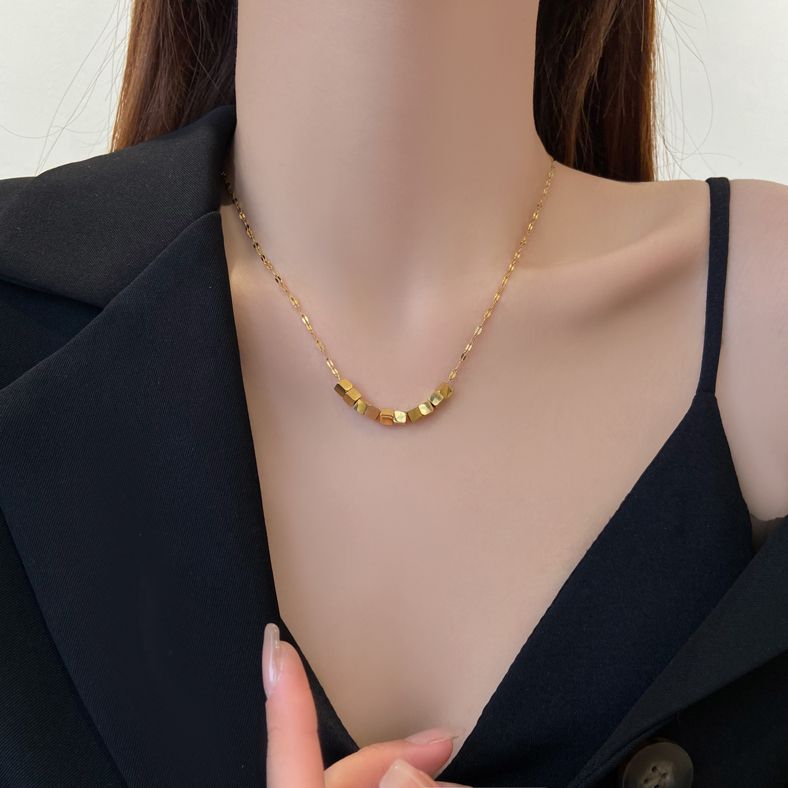 钛钢项链 小方块项链女轻奢小众设计锁骨链简约气质颈链饰品配饰