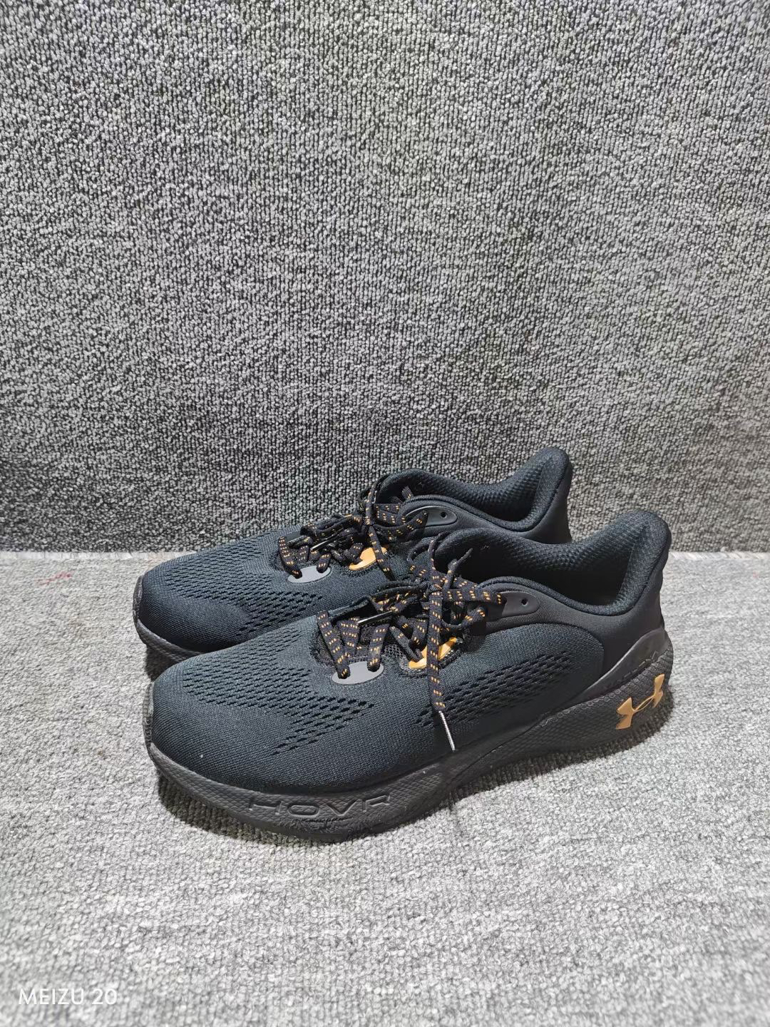 二手44.5码 安德玛/Under Armour Hovr Machina 3 跑鞋