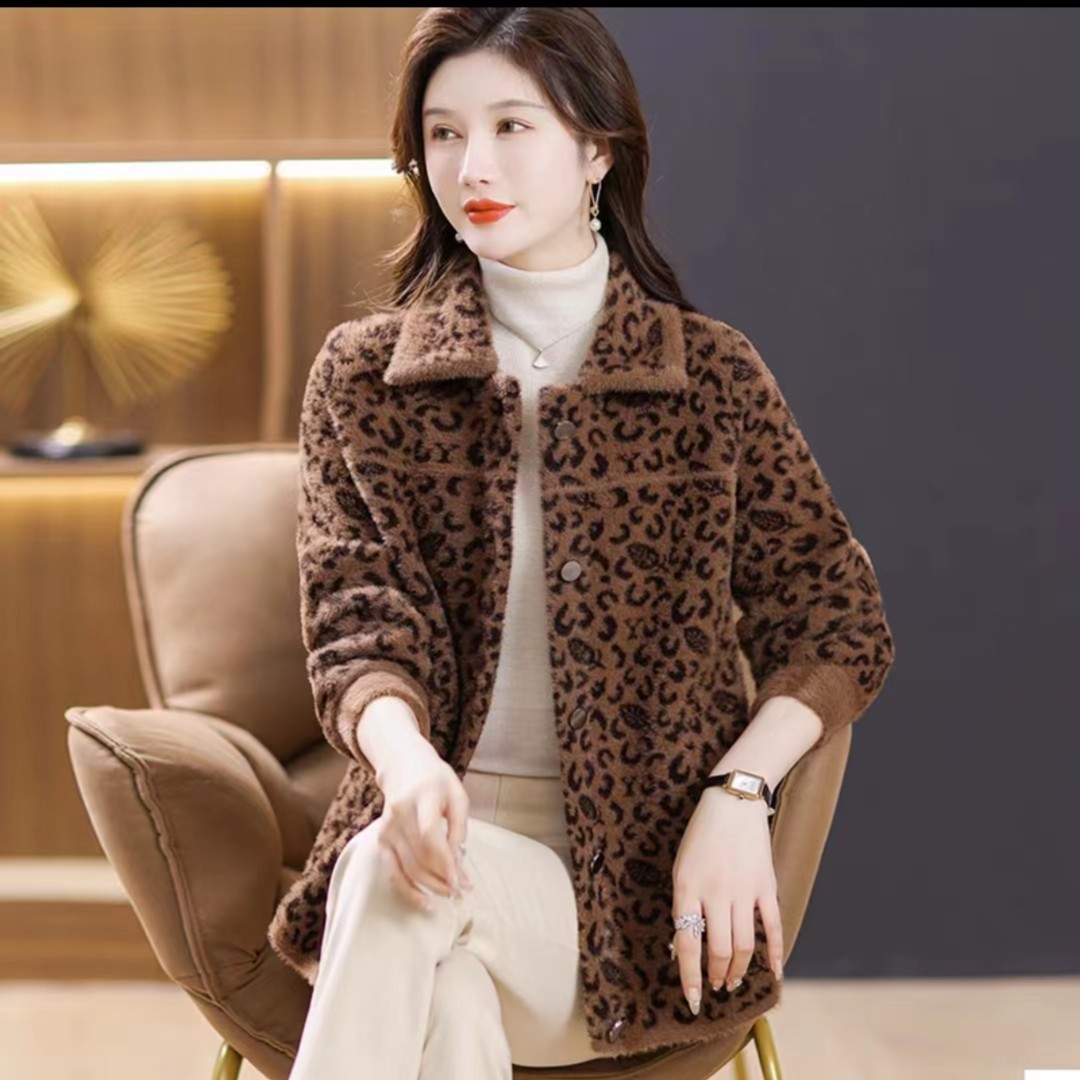 时尚洋气厚款减龄中年妈妈装女装气质短款秋冬豹纹短款外套2023