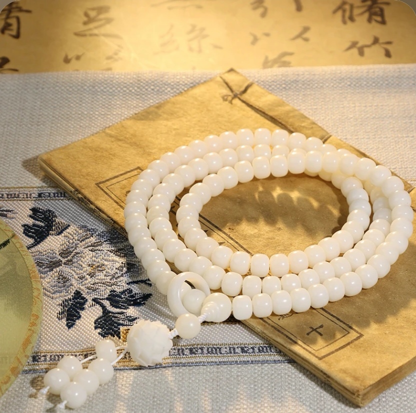 白玉菩提根108颗菩提手持手串菩提雕刻莲花宫灯吊坠跑环（盘玩袋）