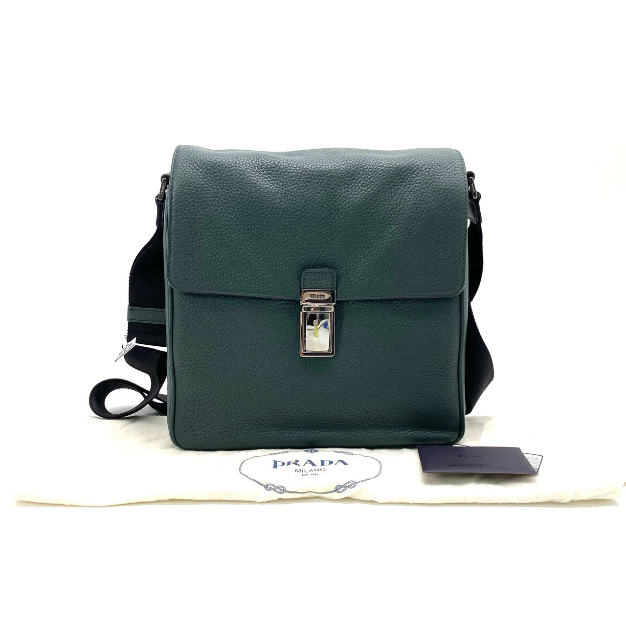 95新 Prada/普拉达 98新绿色全皮单扣邮差包 尺寸26/27