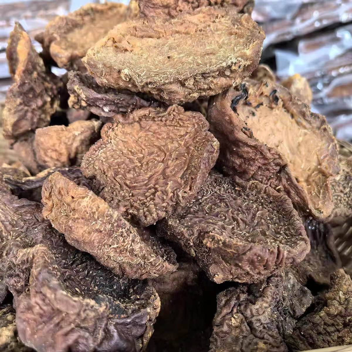 萍乡茶树烟熏腊芋头