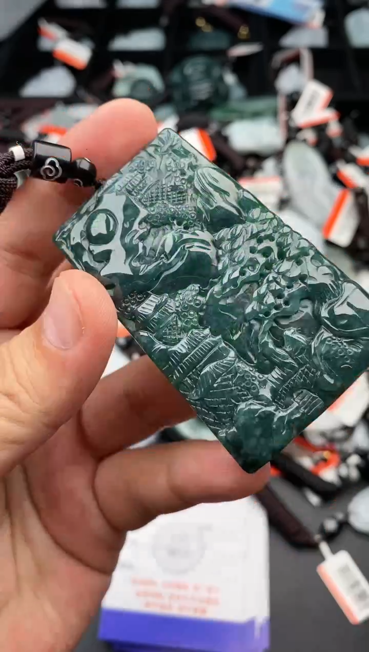 【闪购商品】翡翠颈饰未镶嵌天然翡翠 一物一图