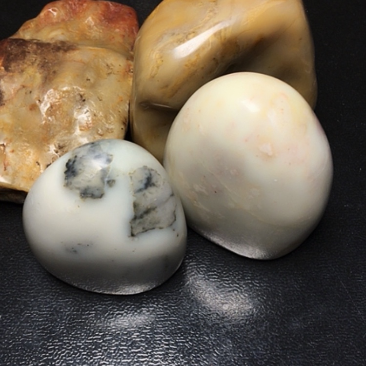 【闪购商品】昌化石冬****花