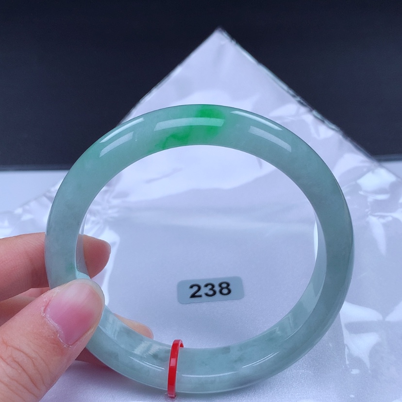 【闪购商品】翡翠手镯未镶嵌000864