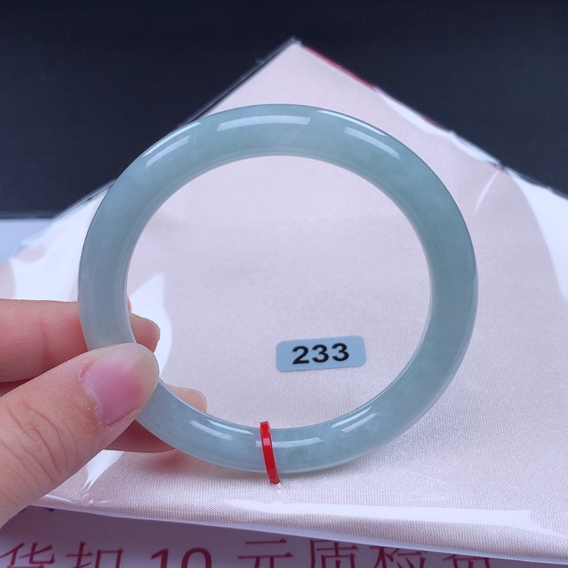 【闪购商品】翡翠手镯未镶嵌100036
