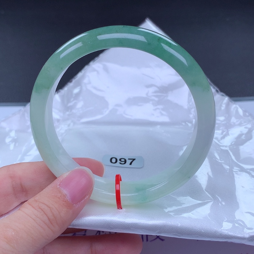 【闪购商品】翡翠手镯未镶嵌100106
