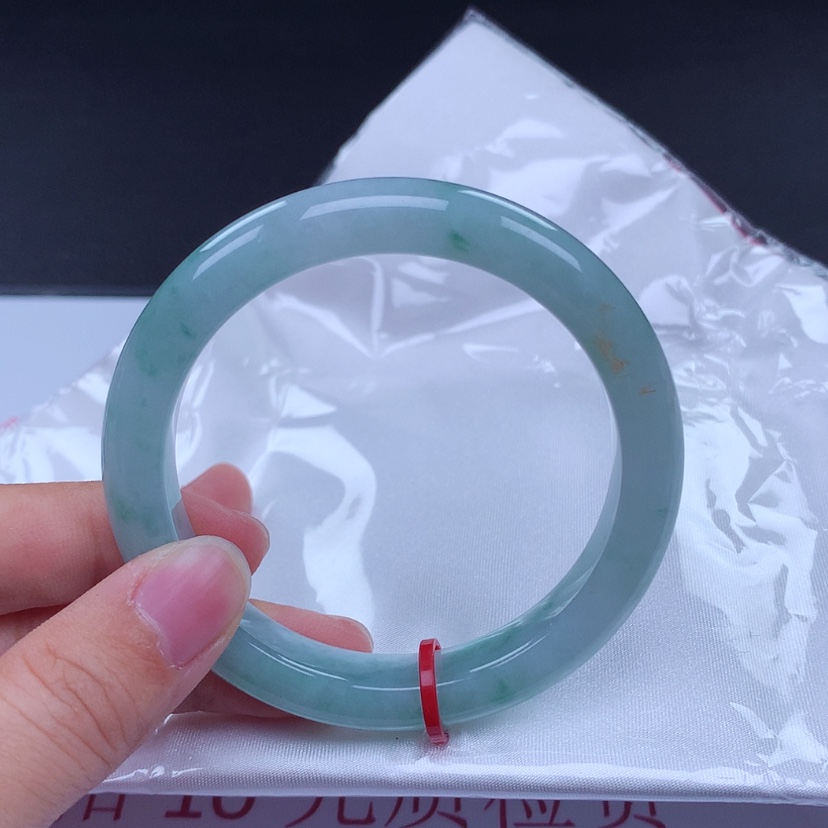 【闪购商品】翡翠手镯未镶嵌张*柔000526