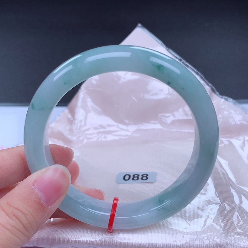 【闪购商品】翡翠手镯未镶嵌000824