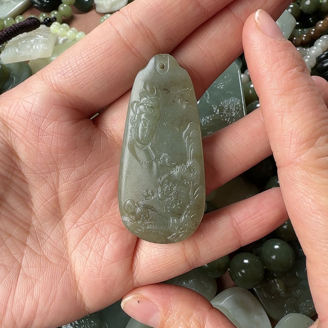 和田玉颈饰未镶嵌