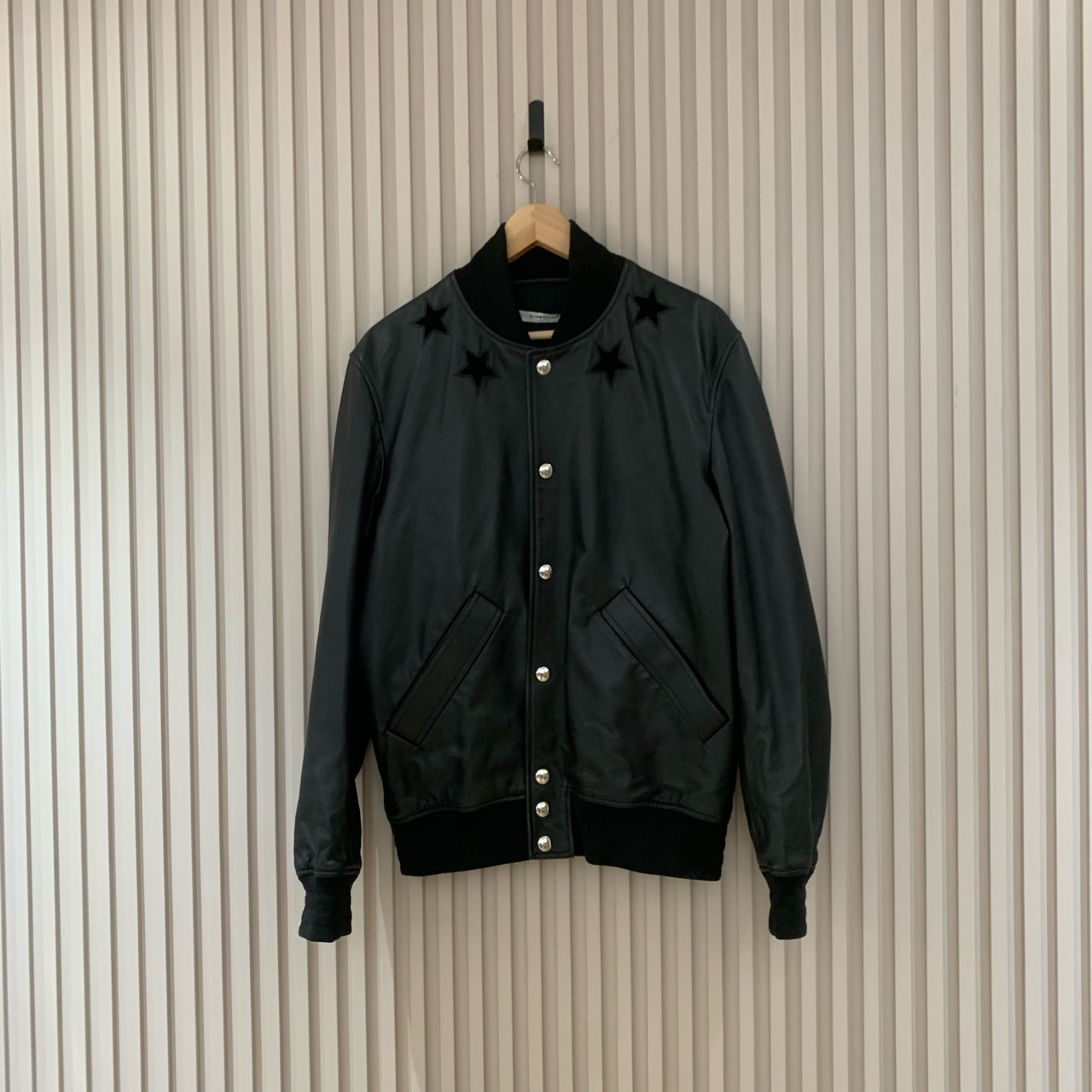 Givenchy黑色星星刺绣皮衣夹克外套/48码/99新/12660