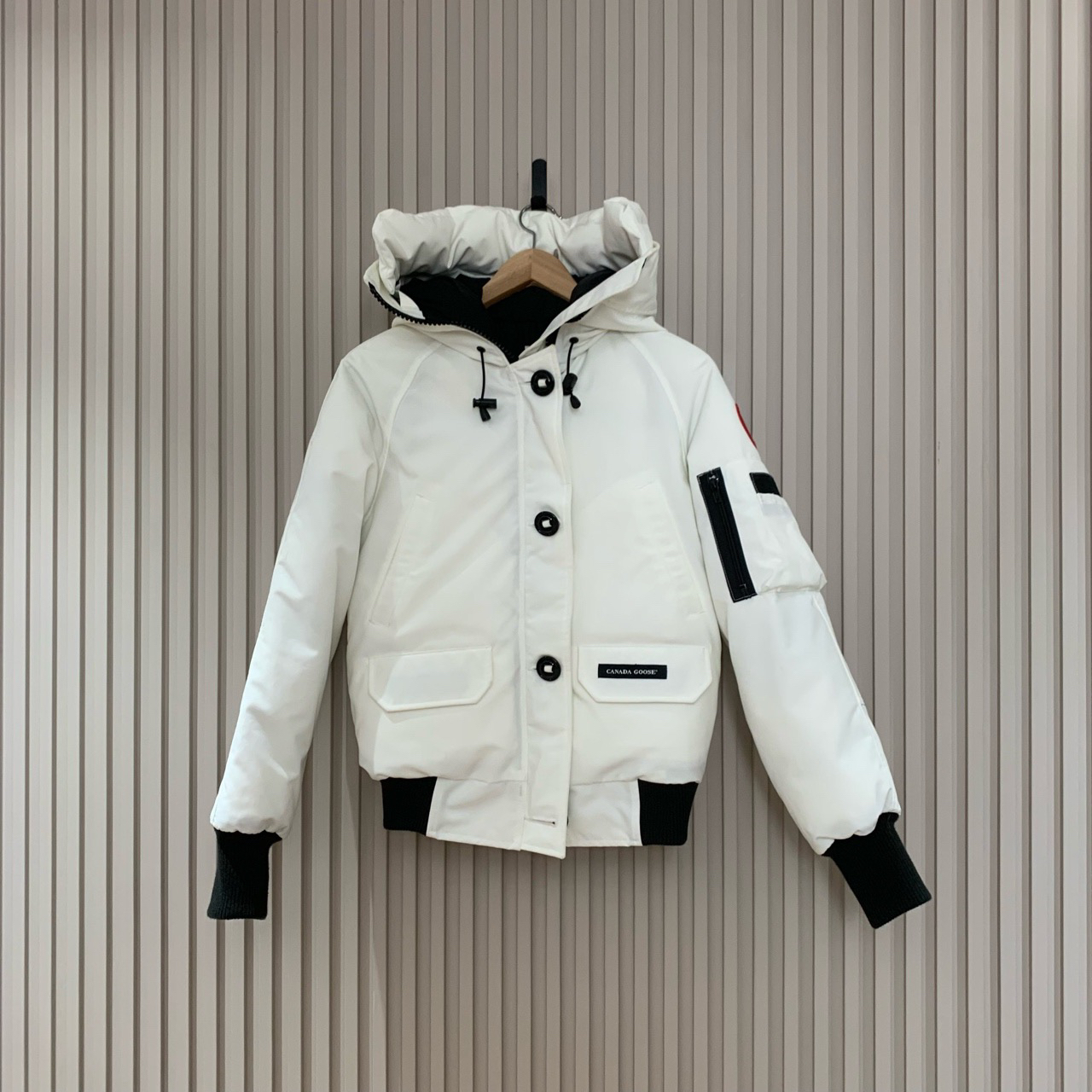 Canada Goose 白色Chilliwack飞行员夹克羽绒服/xs码/全新/12307