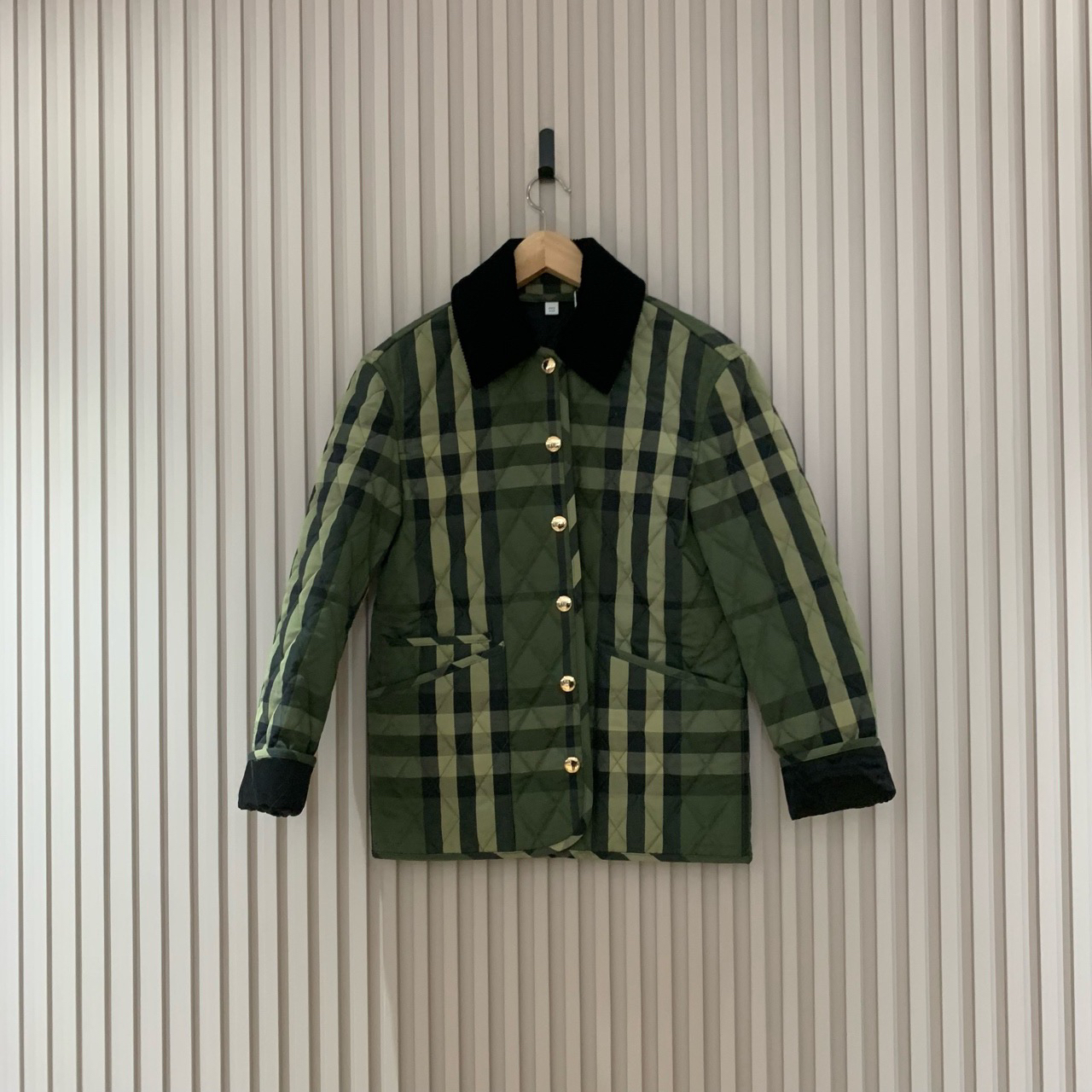 Burberry爆款军绿色格纹灯芯绒棉服/xxs码/全新/12594