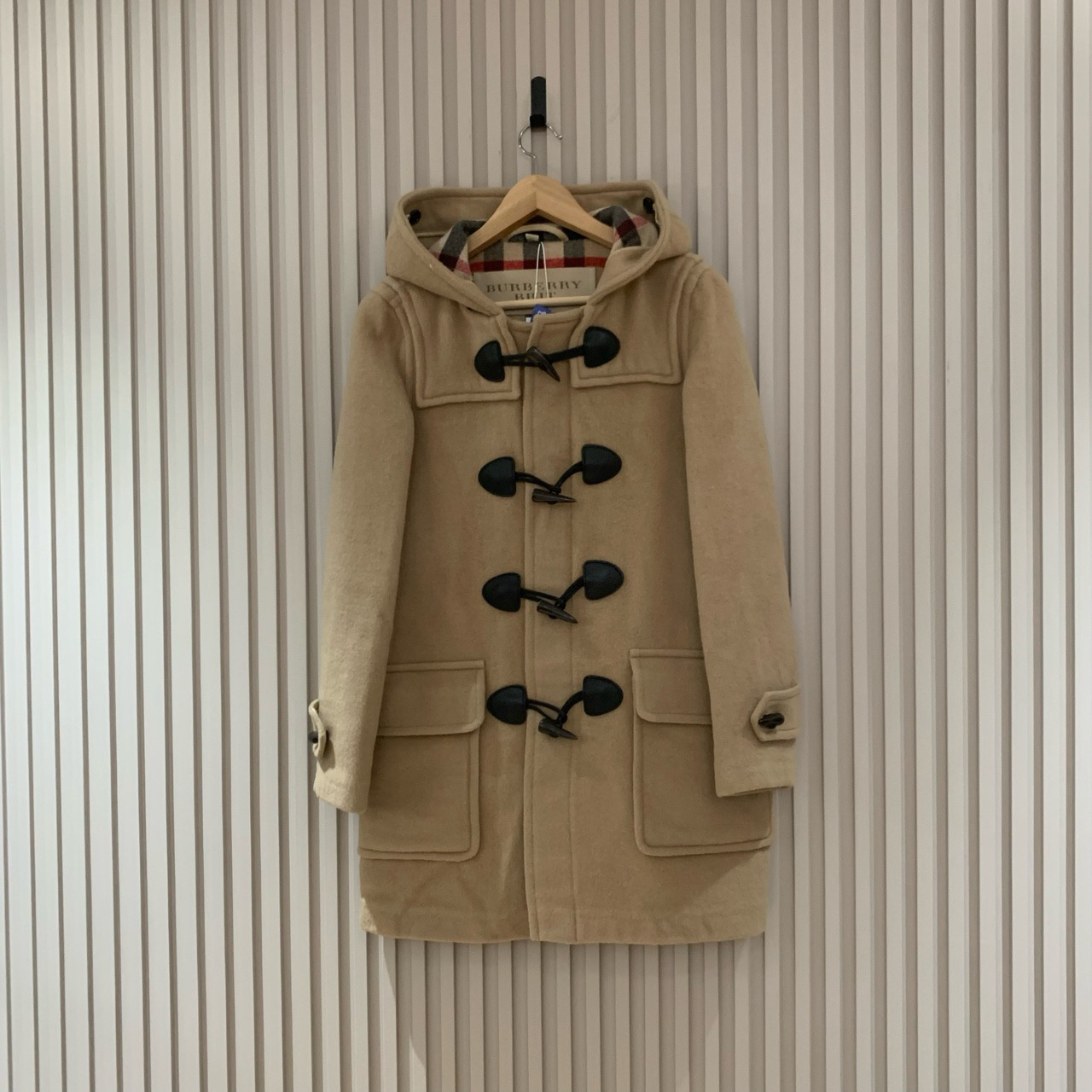 Burberry卡其色羊毛呢牛角扣连帽大衣/36码/99新/12557