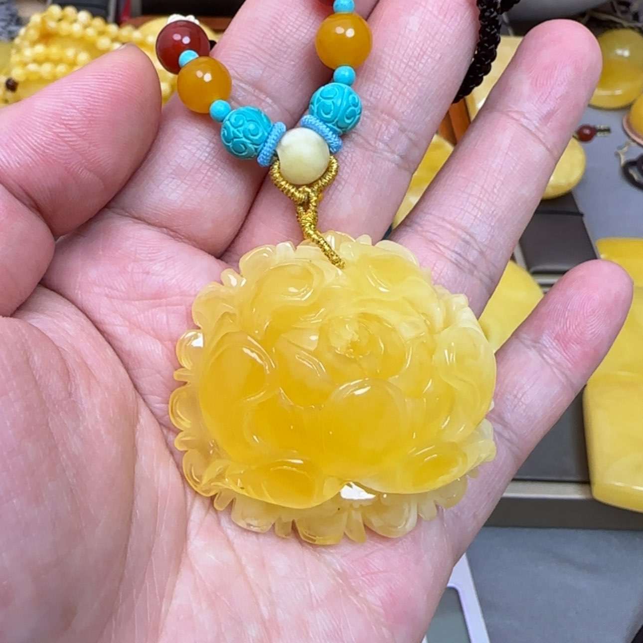 【闪购商品】琥珀颈饰未镶嵌好**好