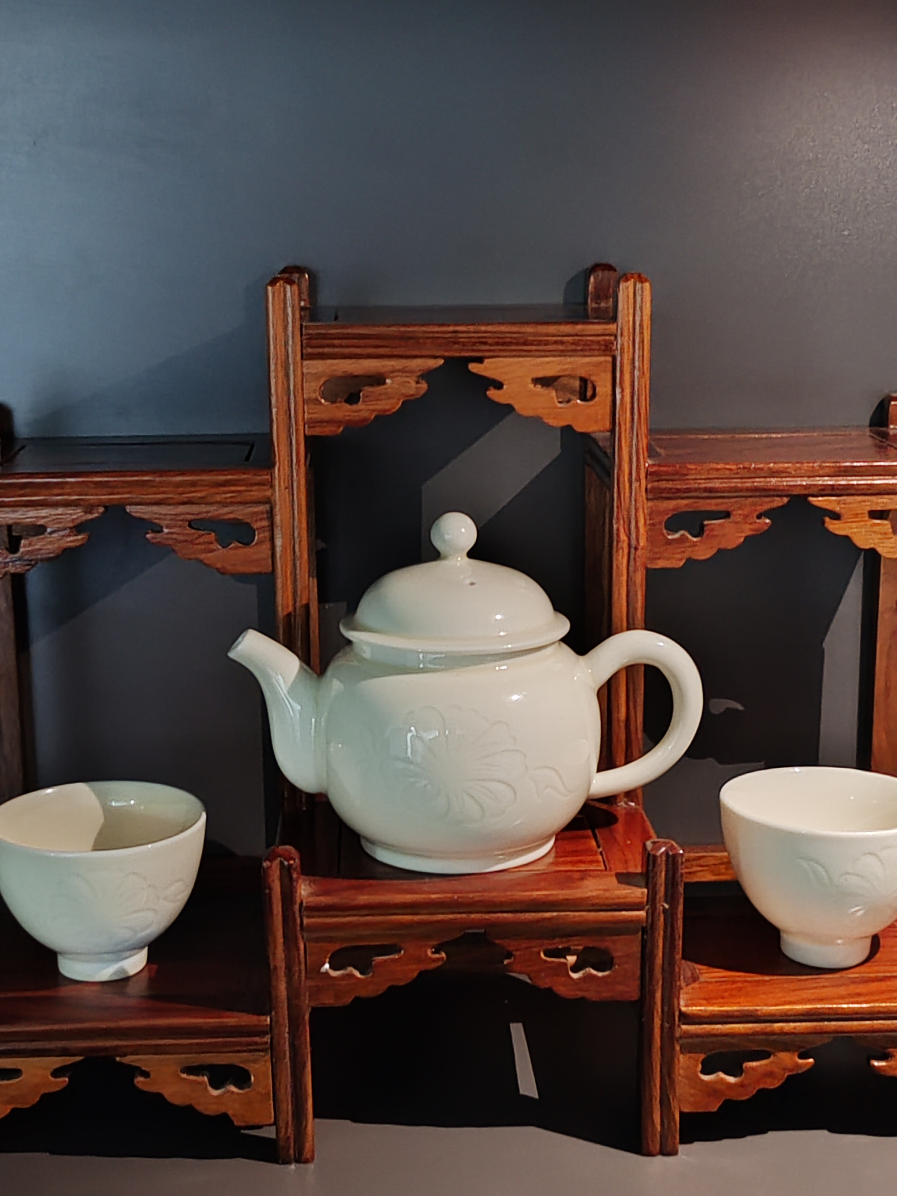 华夏定窑白瓷纯手工制作牡丹花套壶