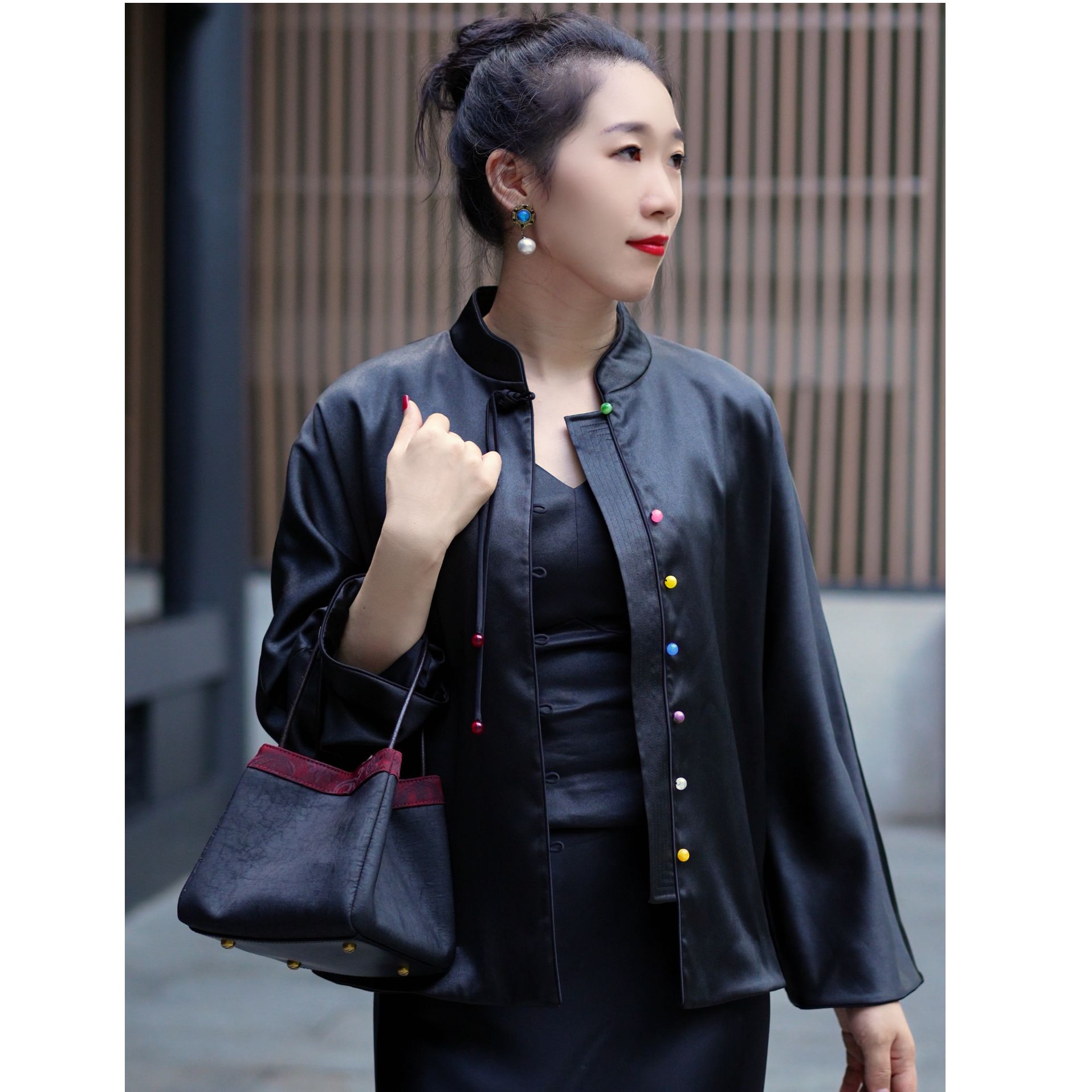 《玉瓶》香云纱 短外套 彩珠 大重锻 皮子 外套  55姆米