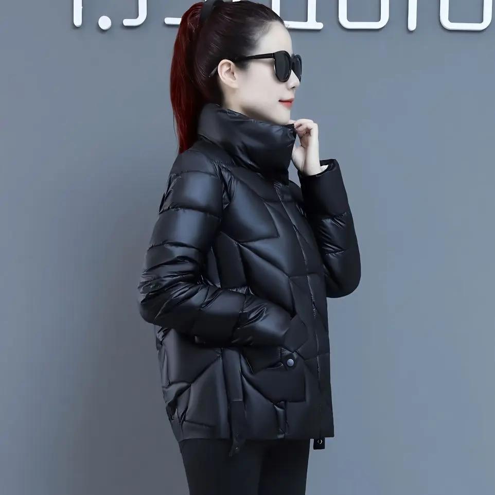 亮面免洗羽绒服女短款2023新款冬季加厚保暖中老年妈妈羽绒