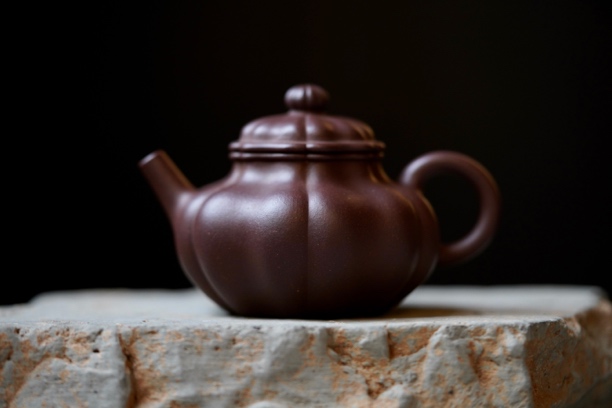 (35) 朱寒涛紫砂壶 全手工紫泥 《容》容量150cc左右