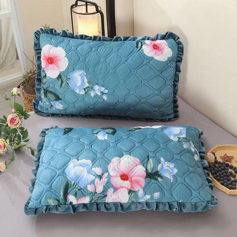 水晶绒夹棉枕套一对装秋冬保暖短毛绒花边款宿舍单双人枕套z24