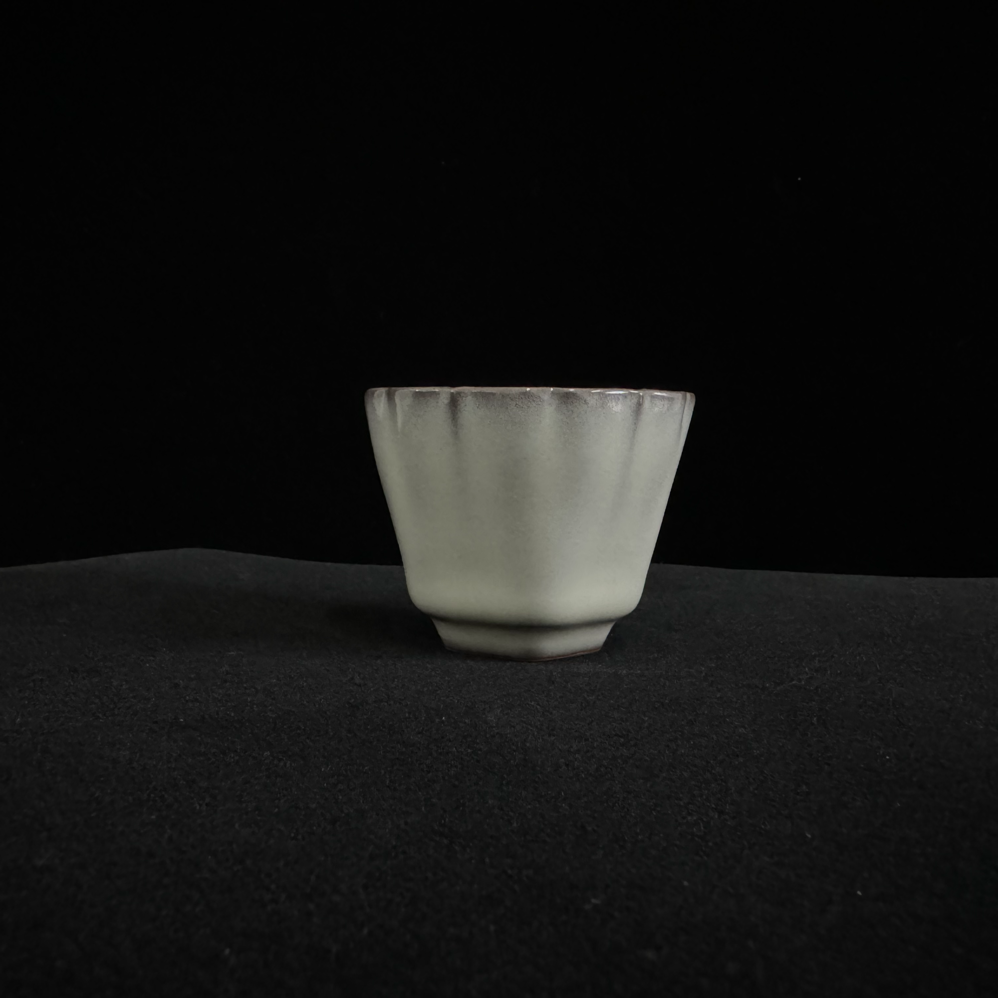 瓷源阁 龙泉窑青瓷 猪油冻 四方抽角葵口杯 高档 茶器道具 茶杯