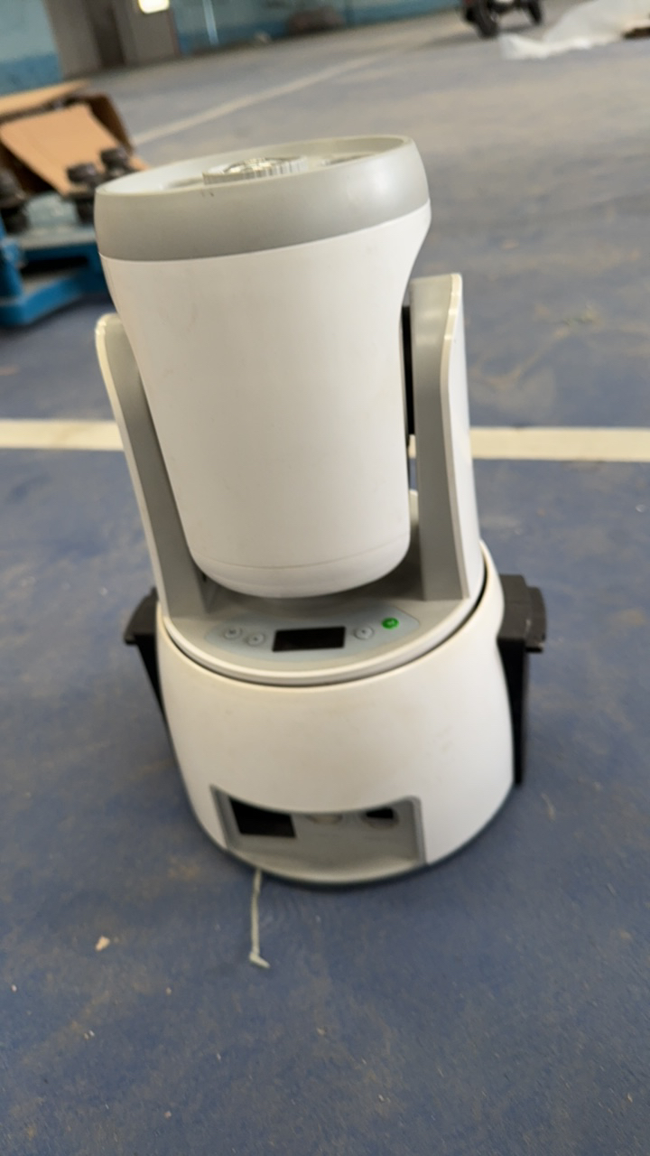 9新  铂锐LY-614A 图案染色摇头灯一台